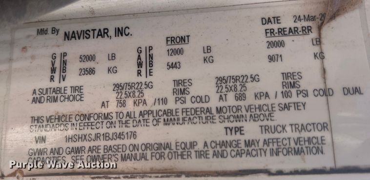 image for item DR5740 2011 International TranStar 8600  semi truck