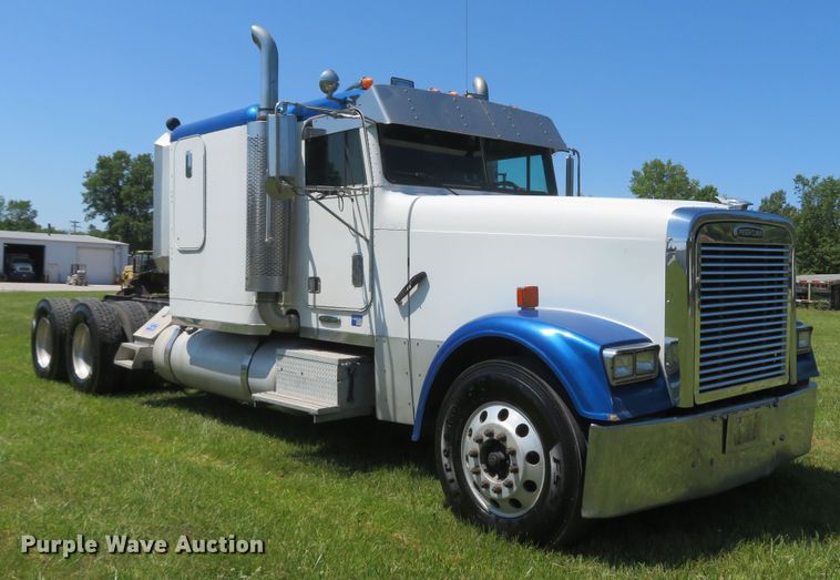 image for item FB9848 2000 Freightliner FLD120  semi truck