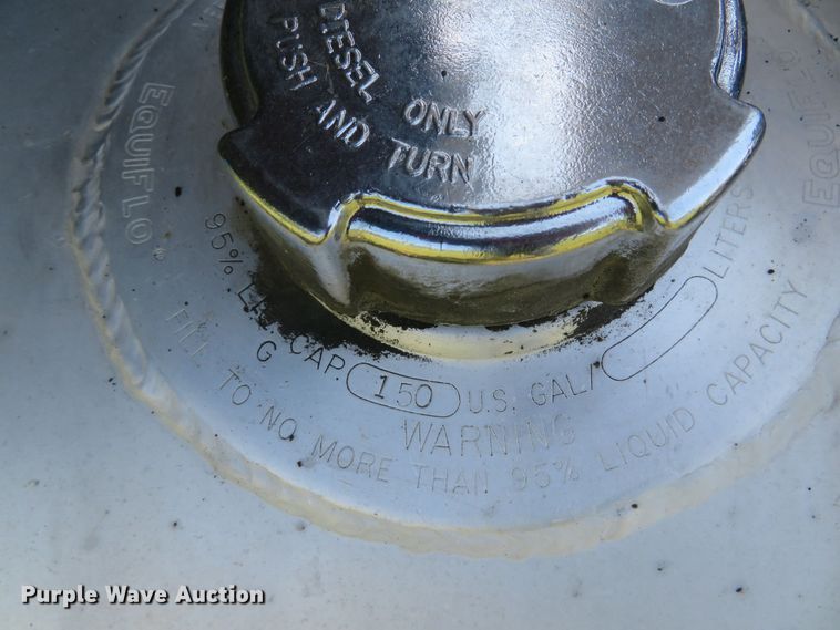 image for item FB9848 2000 Freightliner FLD120  semi truck