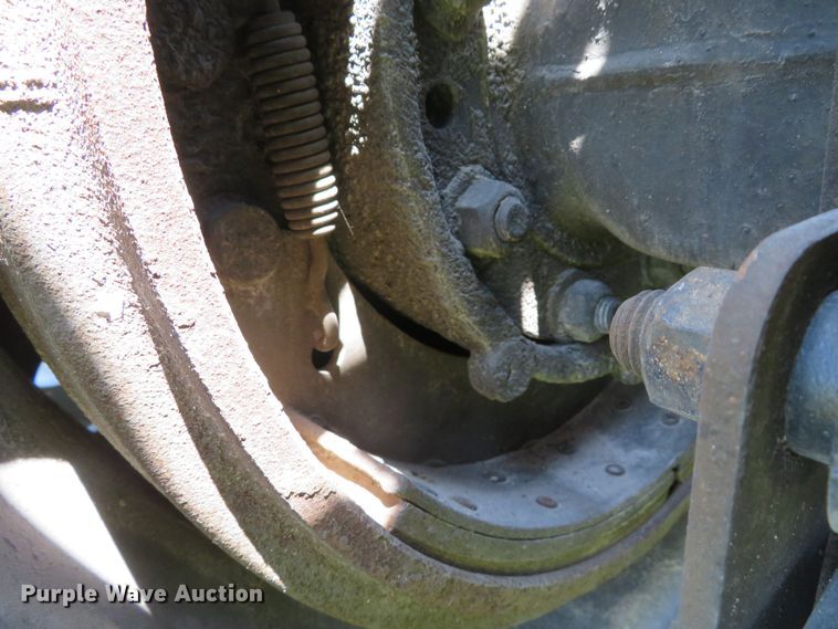 image for item FB9848 2000 Freightliner FLD120  semi truck