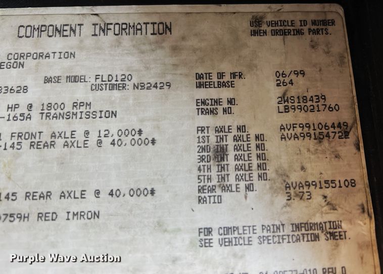 image for item FB9848 2000 Freightliner FLD120  semi truck