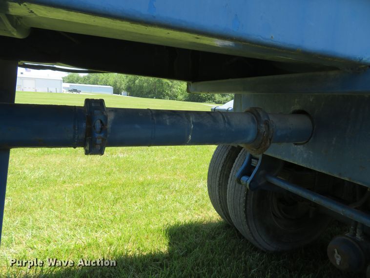 image for item FB9849 1981 Gray Tanker  tank trailer