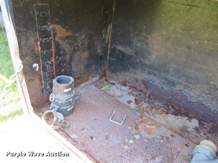 image for item FB9849 1981 Gray Tanker  tank trailer