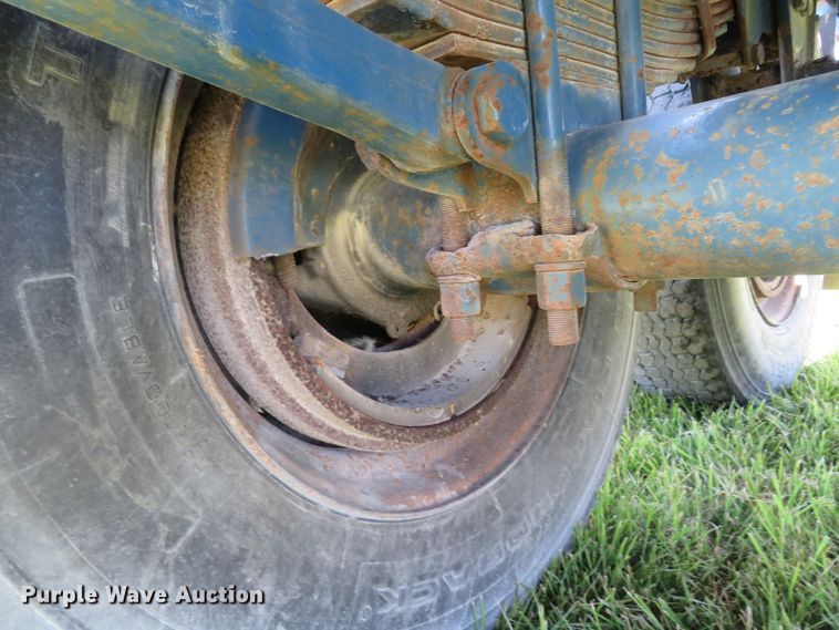 image for item FB9849 1981 Gray Tanker  tank trailer