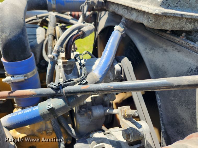 image for item FB9850 2003 Peterbilt 379  semi truck