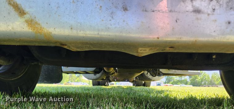 image for item FB9850 2003 Peterbilt 379  semi truck