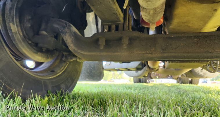 image for item FB9850 2003 Peterbilt 379  semi truck