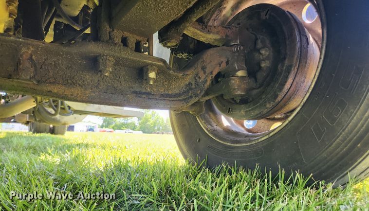 image for item FB9850 2003 Peterbilt 379  semi truck