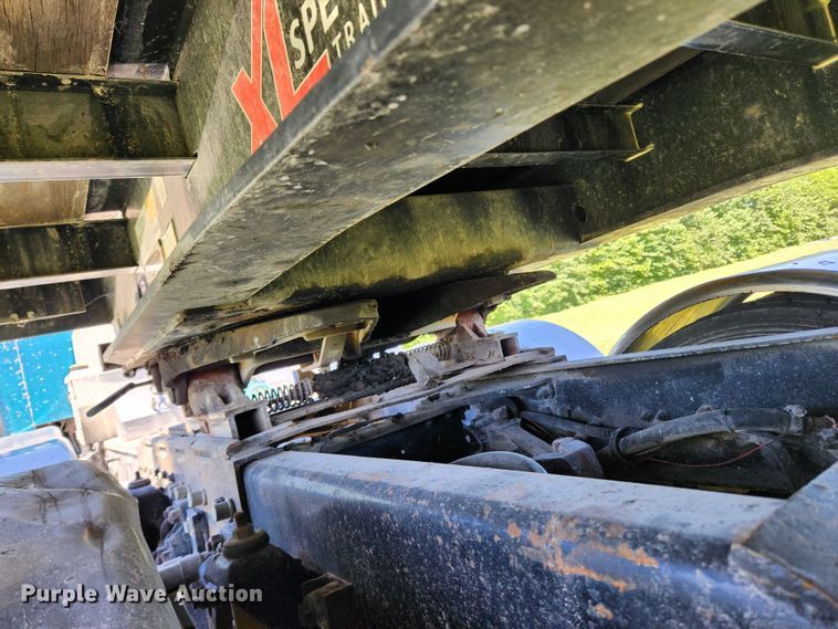 image for item FB9851 2016 XL Specialized Trailers XL 80-MFG  lowboy equipment trailer