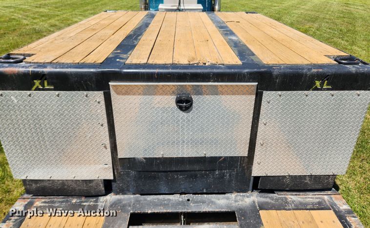 image for item FB9851 2016 XL Specialized Trailers XL 80-MFG  lowboy equipment trailer