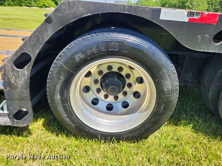 image for item FB9851 2016 XL Specialized Trailers XL 80-MFG  lowboy equipment trailer