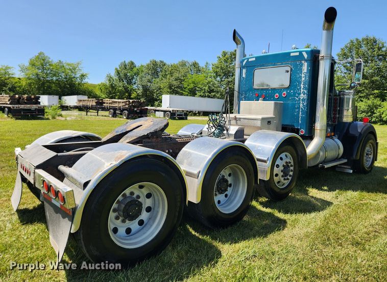 image for item FB9852 1997 Kenworth W900  semi truck