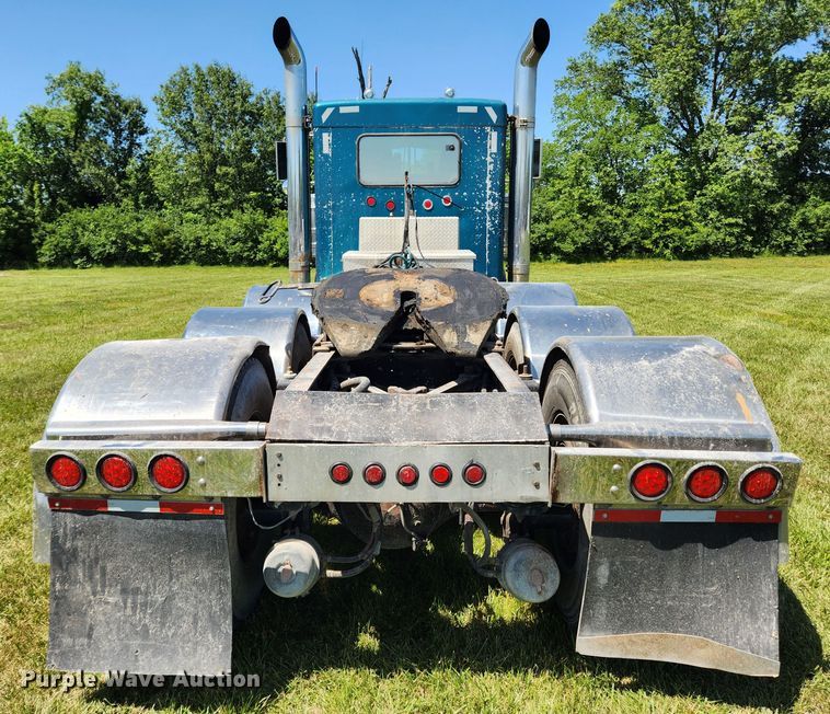 image for item FB9852 1997 Kenworth W900  semi truck