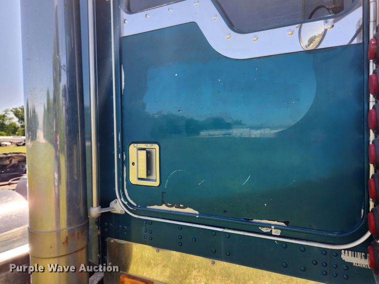 image for item FB9852 1997 Kenworth W900  semi truck