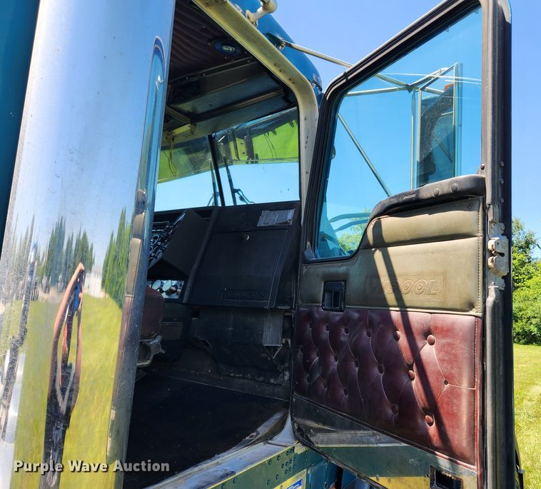 image for item FB9852 1997 Kenworth W900  semi truck