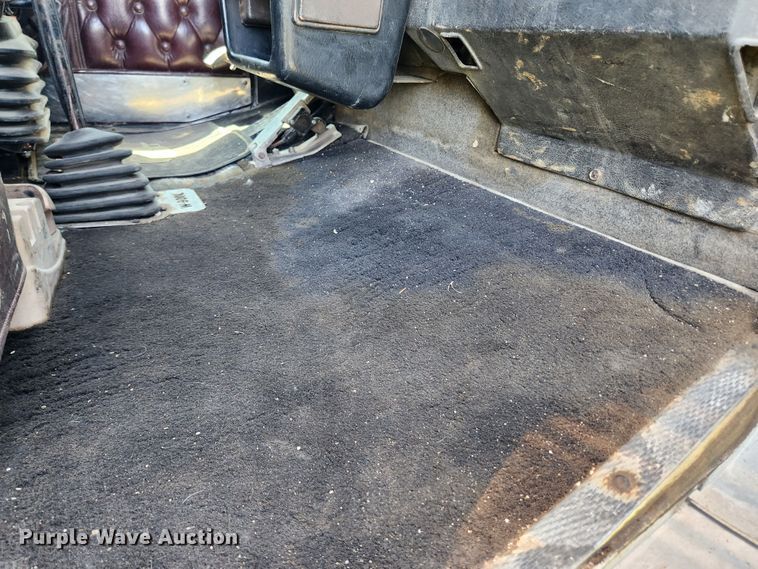 image for item FB9852 1997 Kenworth W900  semi truck