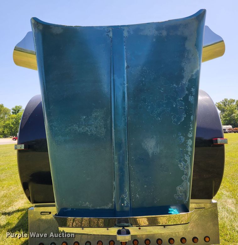 image for item FB9852 1997 Kenworth W900  semi truck