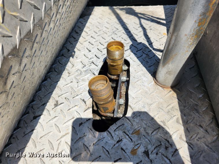 image for item FB9852 1997 Kenworth W900  semi truck