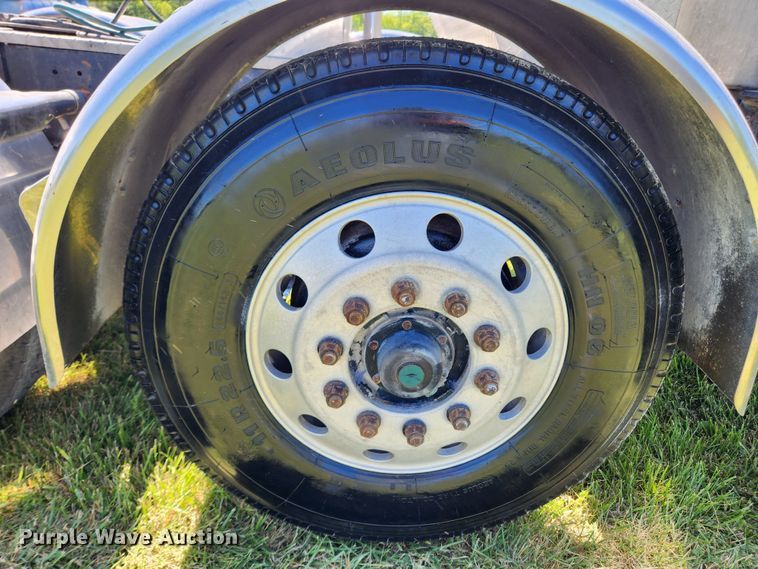 image for item FB9852 1997 Kenworth W900  semi truck