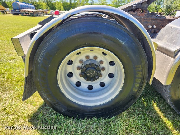 image for item FB9852 1997 Kenworth W900  semi truck