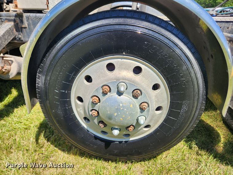 image for item FB9852 1997 Kenworth W900  semi truck