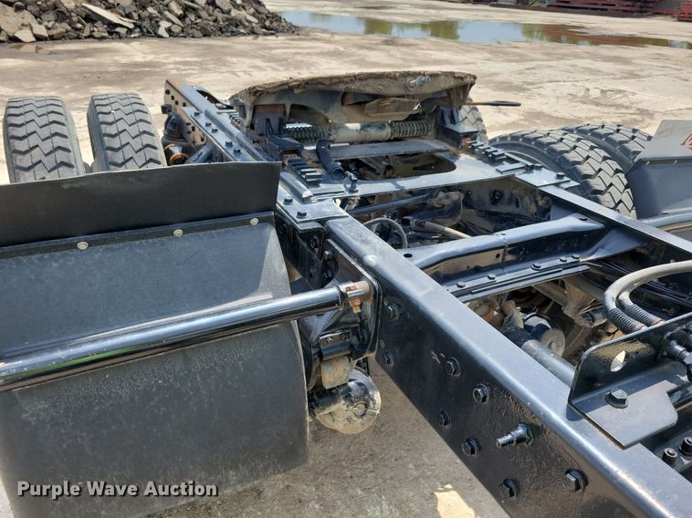 image for item JO9164 1994 Mack CH613  semi truck