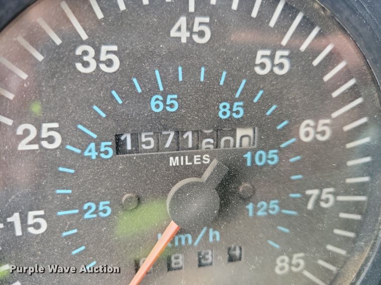 image for item JO9164 1994 Mack CH613  semi truck