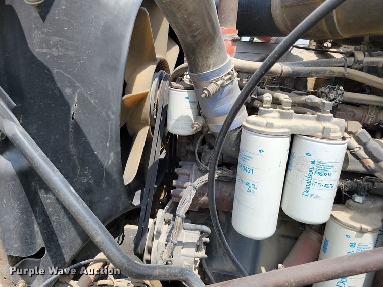 image for item JO9164 1994 Mack CH613  semi truck