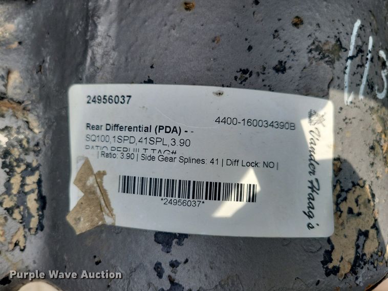 image for item JO9164 1994 Mack CH613  semi truck