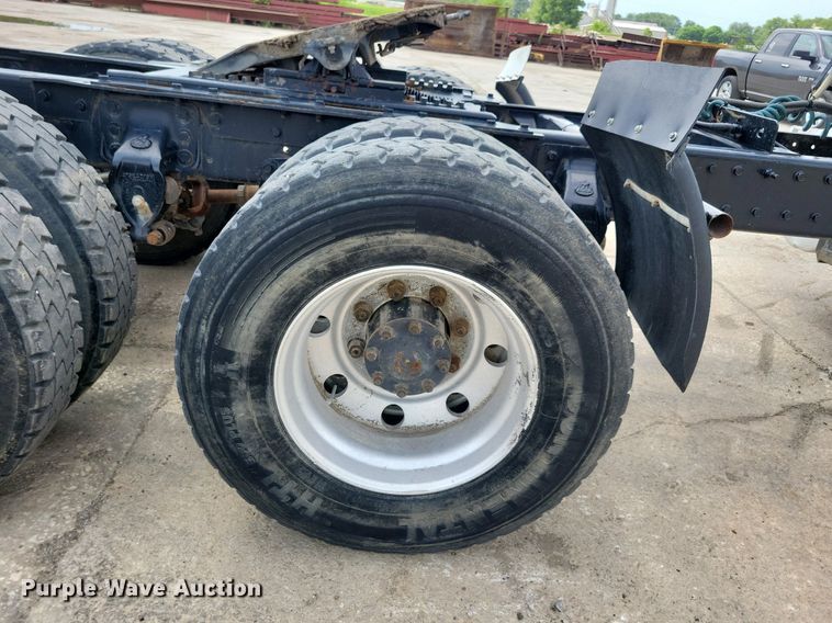 image for item JO9164 1994 Mack CH613  semi truck