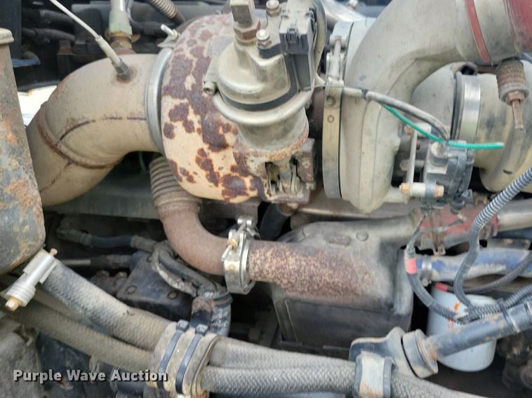 image for item JO9165 2005 Mack CXN613  semi truck