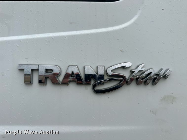 image for item KL9072 2010 International 8600  semi truck