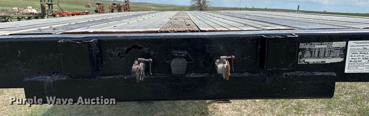 image for item KL9079 1995 Utility  flatbed trailer