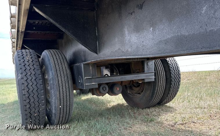 image for item KL9079 1995 Utility  flatbed trailer