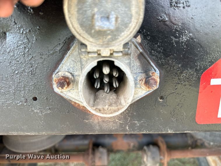 image for item KL9079 1995 Utility  flatbed trailer