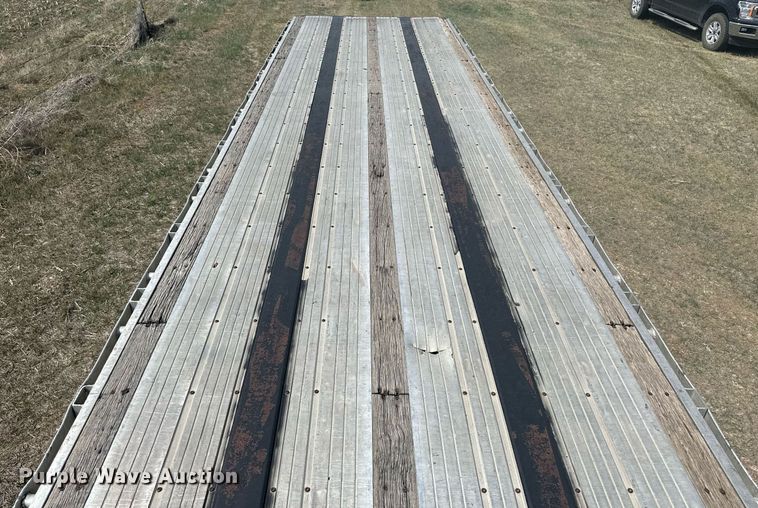 image for item KL9079 1995 Utility  flatbed trailer