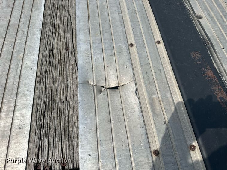 image for item KL9079 1995 Utility  flatbed trailer