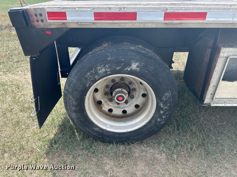 image for item KL9079 1995 Utility  flatbed trailer