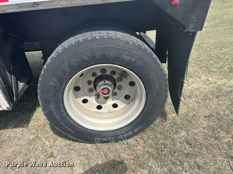 image for item KL9079 1995 Utility  flatbed trailer