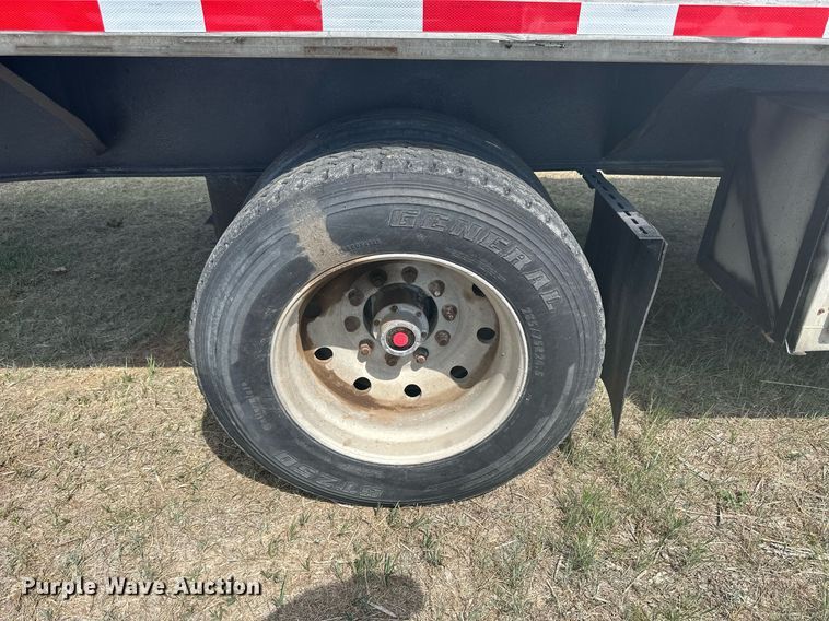 image for item KL9079 1995 Utility  flatbed trailer