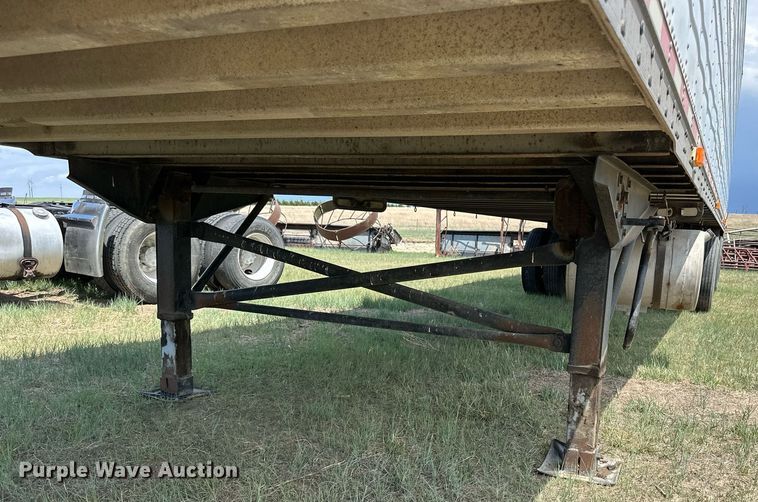 image for item KL9086 1993 Great Dane 7811TZ-1A 48  refrigerated van trailer