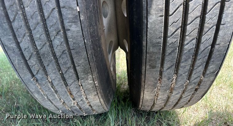 image for item KL9086 1993 Great Dane 7811TZ-1A 48  refrigerated van trailer