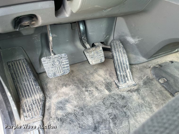 image for item LA9964 2017 Kenworth T680  semi truck