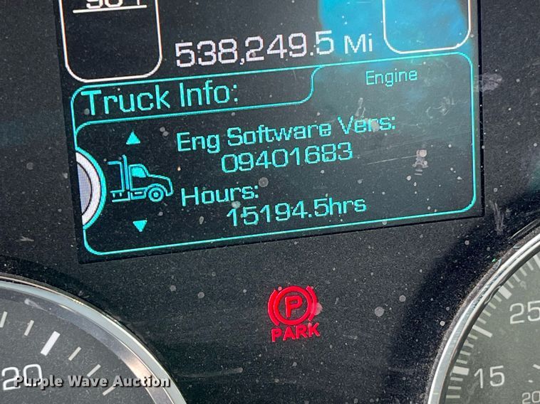 image for item LA9964 2017 Kenworth T680  semi truck