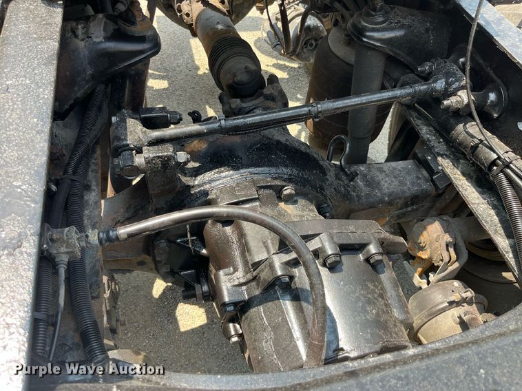 image for item LA9964 2017 Kenworth T680  semi truck