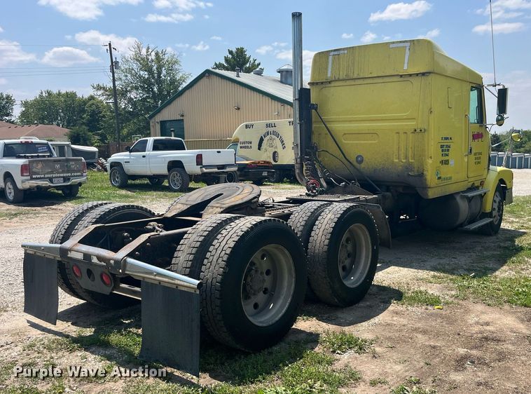 image for item LA9965 1997 Volvo WIA  semi truck