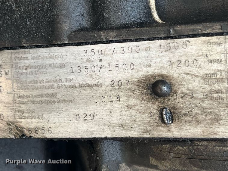 image for item LA9965 1997 Volvo WIA  semi truck