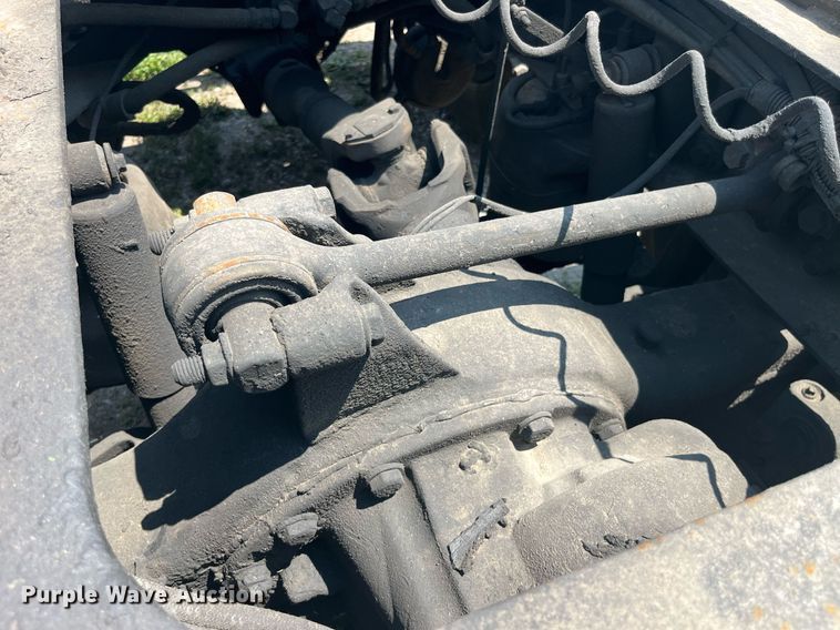 image for item LA9965 1997 Volvo WIA  semi truck