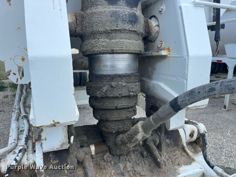 image for item LA9994 1998 Travis  end dump trailer