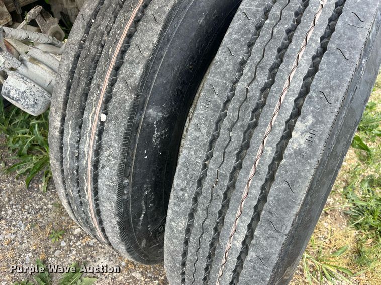 image for item LA9994 1998 Travis  end dump trailer